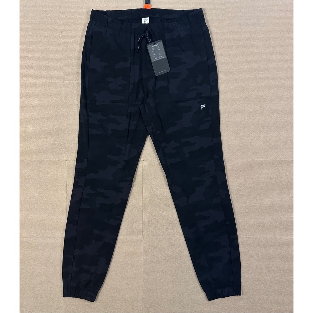 Fabletics The One Jogger NWT Mens L Black Camo Lightweight Quick Dry Athletic